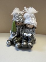 Figurines de Noël - Set de 2 ensemble - Noël garçon & fille - gris - Décoration de Noël - 10,5x8,5x9,5cm