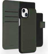 Accezz Hoesje Met Pasjeshouder Geschikt voor iPhone 14 Plus - Accezz Premium Leather 2 in 1 Wallet Bookcase - Groen