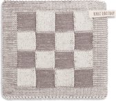 Knit Factory Gebreide Pannenlap Block - Pannenlappen gemaakt van 50% katoen & 50% acryl - Blokken motief - Traditionele look - 1 stuk - Ecru/Taupe - 23x23 cm