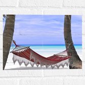 WallClassics - Muursticker - Hangmat op het Strand - 40x30 cm Foto op Muursticker