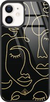 Casimoda® hoesje - Geschikt voor iPhone 12 - Abstract Faces - Luxe Hard Case Zwart - Backcover telefoonhoesje - Zwart