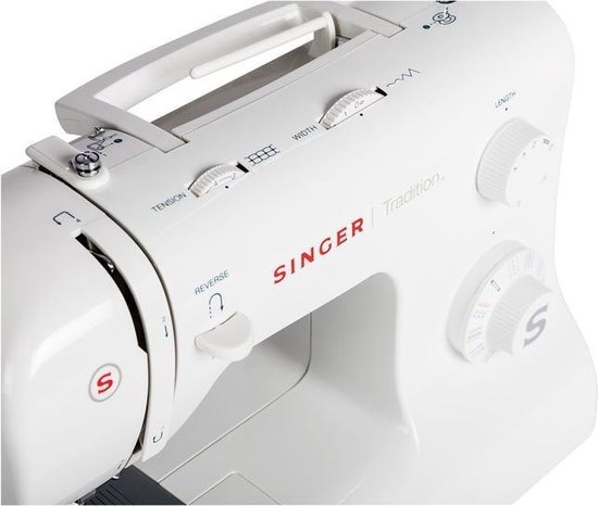 SINGER Sewing Machine 2282 Tradition metal sewing machine white