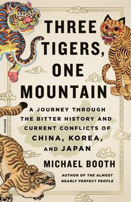 Couverture du livre avec le titre 'Three Tigers, One Mountain' en gros caractères, flanquée d'illustrations de trois tigres et de motifs de nuages.