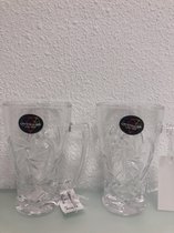 Kristallen theeglazen met een bewerking