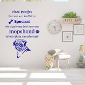 Muursticker Mopshond -  Donkerblauw -  80 x 112 cm  -  woonkamer  nederlandse teksten   - Muursticker4Sale