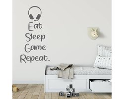 Sticker Muursticker Eat Sleep Game Repeat Headset - Gris foncé - 41 x 80 cm - Textes anglais chambre bébé et enfant - Muursticker4Sale