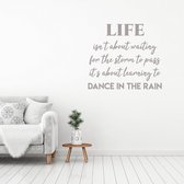 Muursticker Dance In The Rain -  Zilver -  110 x 97 cm  -  alle muurstickers  woonkamer  slaapkamer  engelse teksten - Muursticker4Sale