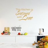 Muursticker This Kitchen Is Seasoned With Love -  Goud -  80 x 57 cm  -  keuken  engelse teksten  alle - Muursticker4Sale