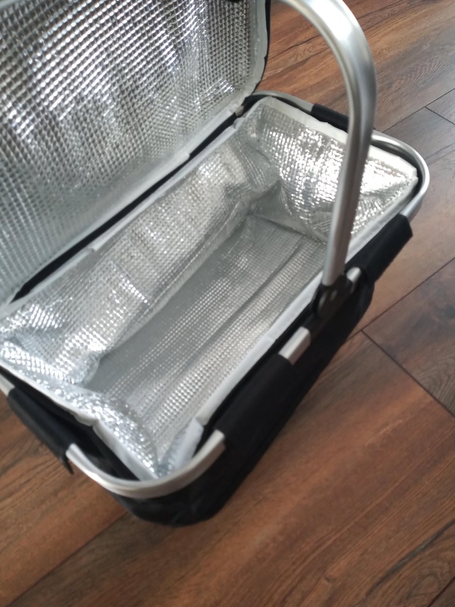Zettfuly Picknickmandset voor 4 personen, geïsoleerde rieten mand met inklapbare wijntafel, picknickset met binnenvoering voor paren, camping, outdoor, Valentijnsdag (kers