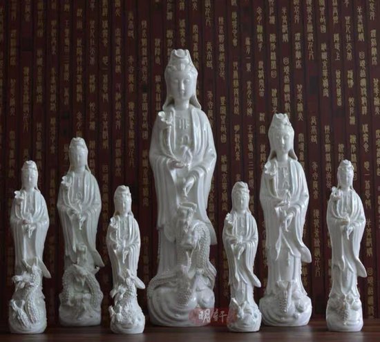 Kwan Yin - Guan Yin -boeddha- staand witte 29cm. porselein