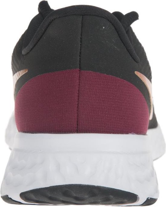 nike revolution 5 burgundy