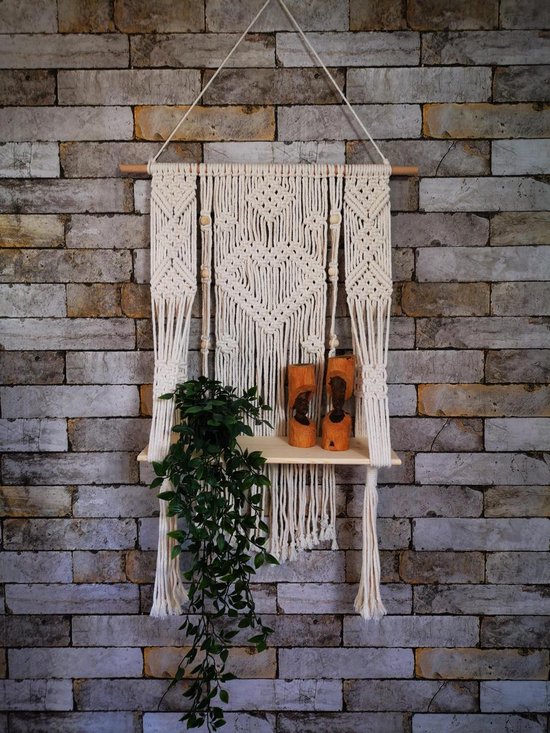 Rohva macramé wandkleed met plank off-white