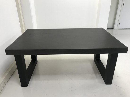 Betonlook eettafel