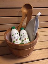 Sauna set : houten sauna emmer en lepel + opgietmiddelen eucalyptus en berk en vilten saunamuts