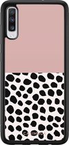 Samsung A70 hoesje - Stippen roze | Samsung Galaxy A70 case | Hardcase backcover zwart