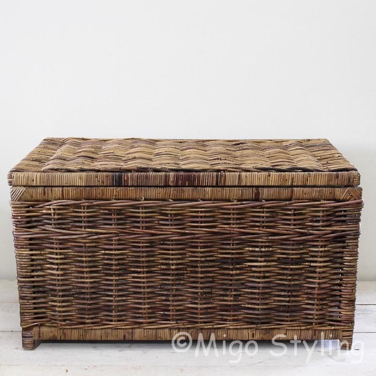 Artisan Made Opbergmand Met Deksel Imitatie Rotan - M - Stijlvolle Home Organisatie