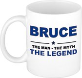 Naam cadeau Bruce - The man, The myth the legend koffie mok / beker 300 ml - naam/namen mokken - Cadeau voor o.a verjaardag/ vaderdag/ pensioen/ geslaagd/ bedankt
