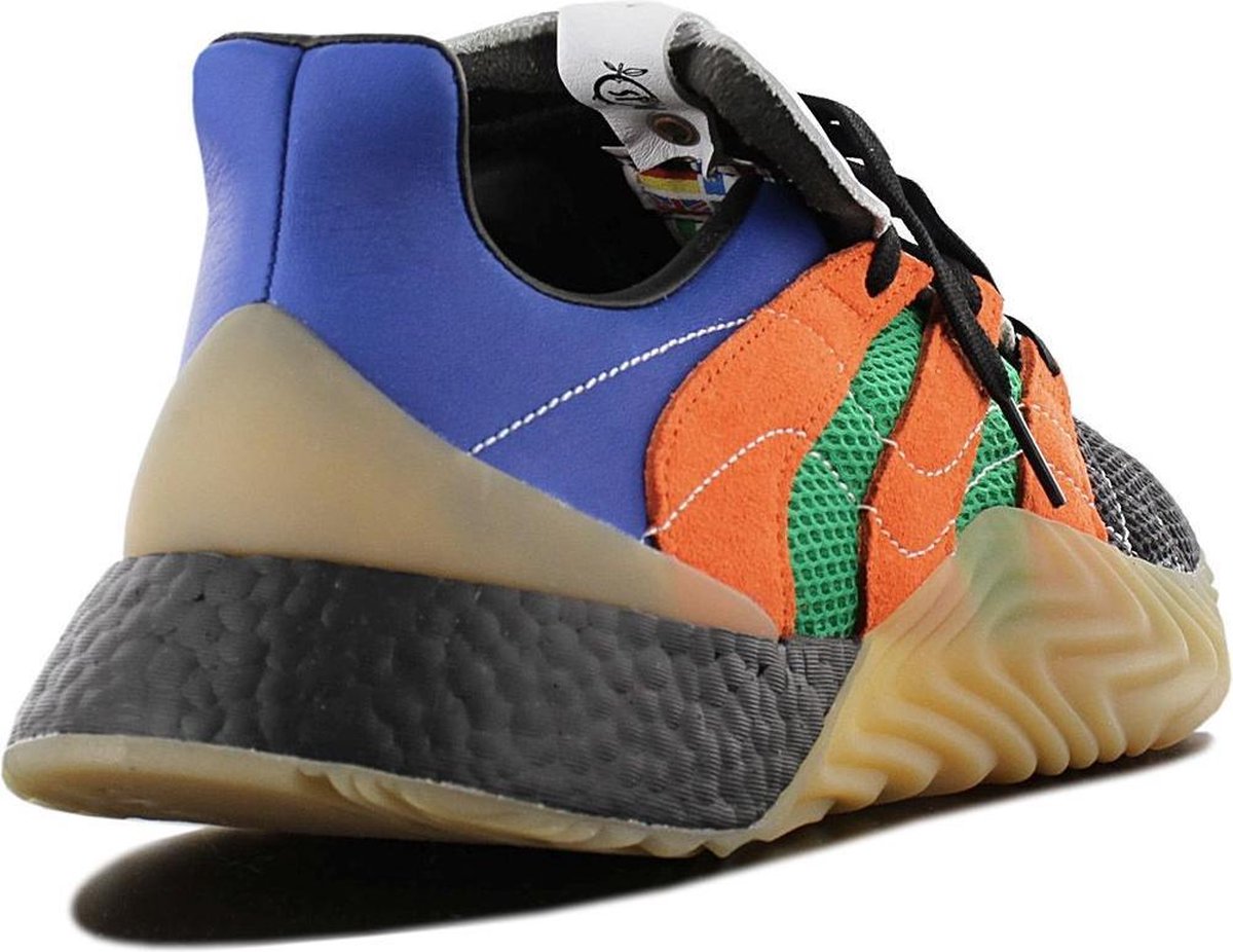 adidas Consortium x Sivasdescalzo - Sobakov Boost SVD - 1982 World Cup -  Heren | bol.com