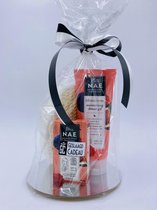 Cadeau voor vrouw Vegan N.A.E. shower gel N.A.E. bodybar zeep en scrub spons - Geschenkset vrouwen - verjaardag - 3 producten