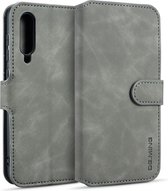 DG.MING Retro Oil Side Horizontal Flip Case voor Xiaomi Mi 9, met houder & kaartsleuven & portemonnee (grijs)