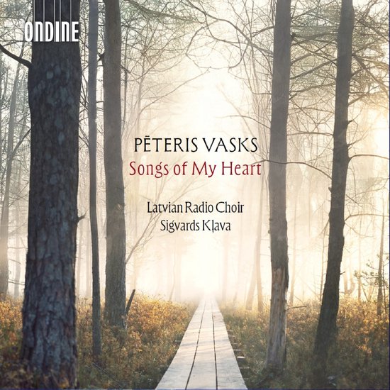 CD hoes met Pēteris Vasks 'Songs of My Heart'. Een bospad met mist en bomen.