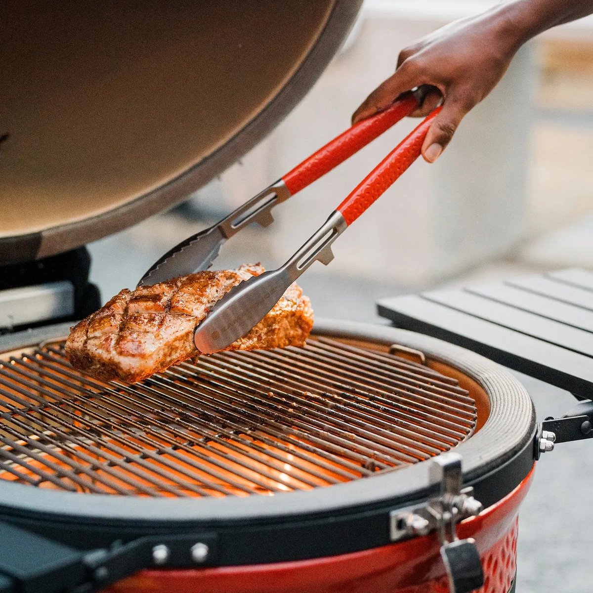 Kamado Joe Pince en acier