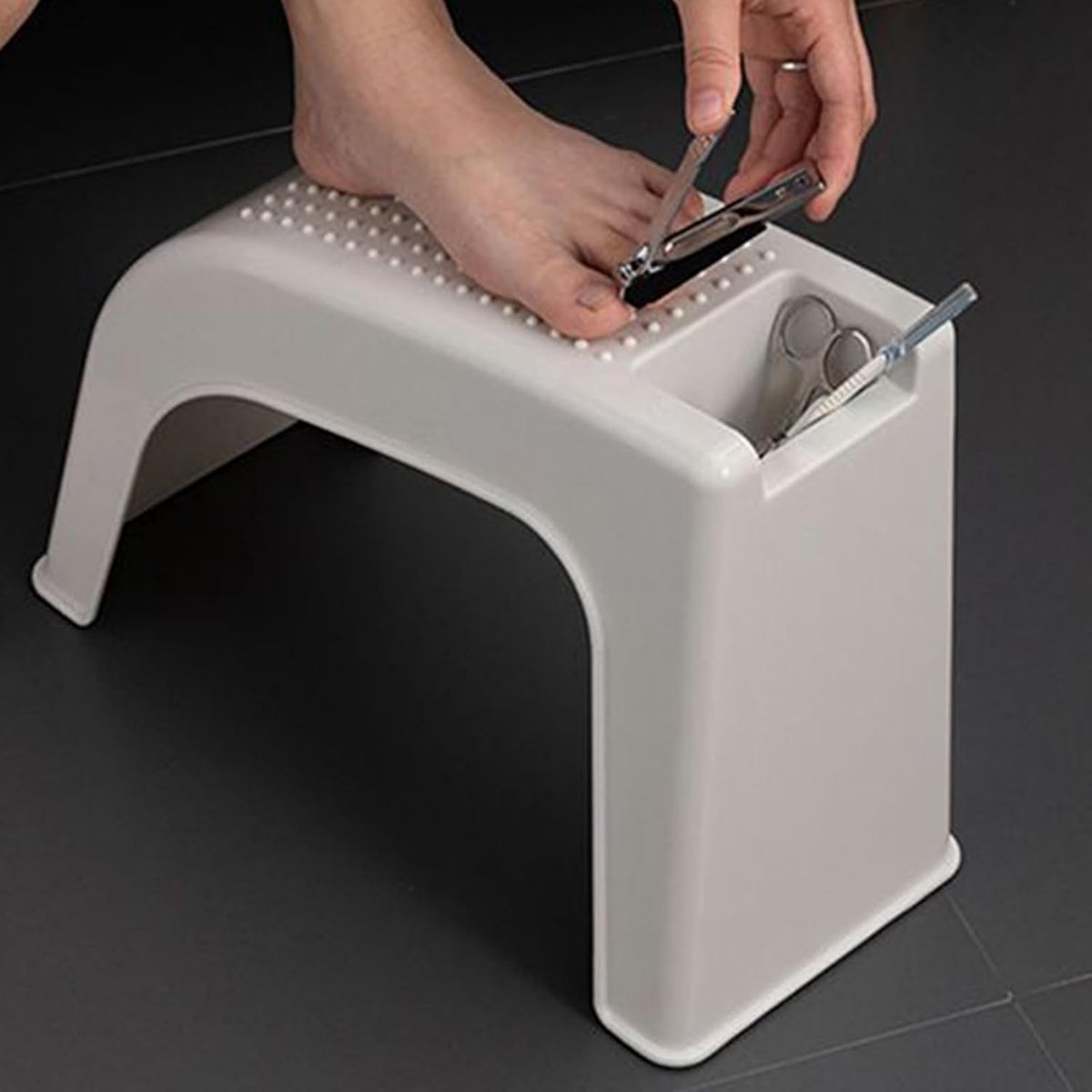 Pedicure Kruk - Voetensteun - Voetverzorging - Ergonomisch Ontwerp - 37.5x28x16.5 cm - Wit
