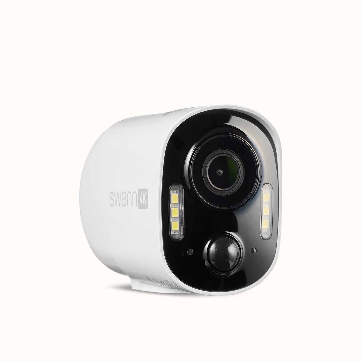 Swann Xtreem4K™ Draadloze Security Camera - Beveiligingscamera – 32 GB micro‑SD – 2-wegs spraak - Sirene & Spotlight - True Detect™ - IP65