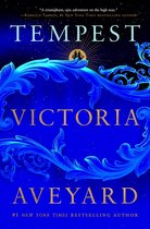 Boek "Tempest" van Victoria Aveyard in het blauw met gouden letters en een schip bij zonsopgang. "Een triomfantelijke, epische avontuur op de hoge zeeën."