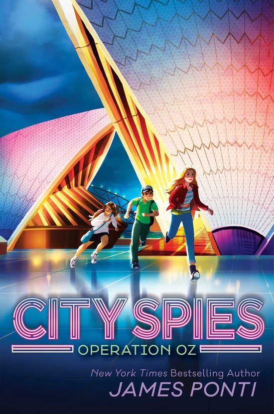 Boekcover van 'City Spies: Operation Oz' met drie kinderen die rennen voor de Sydney Opera House.