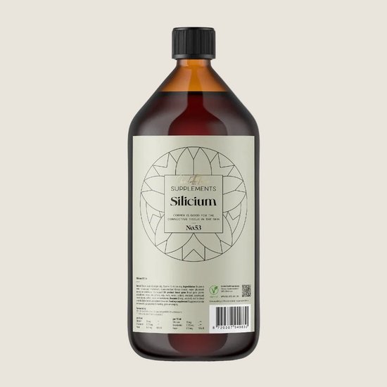 Bruine glazen fles met bruin dopje en een etiket met geometrisch patroon, merk Charlotte Labee.