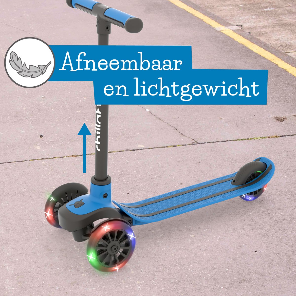 Chillafish Kinderstep 3 Jaar met drie LED wielen - Blauw - Lichtgewicht Glow step jongens en meisjes met afneembaar stuur en voetrem - Aanpasbaar in hoogte - Leun-om-te-sturen - Extra grip handgrepen - Geen batterijen nodig - Model Scotti Glow 3 — afbeelding 4