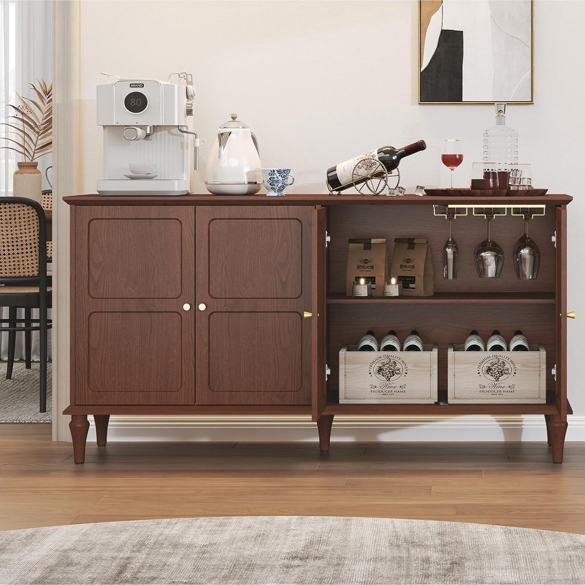 Dressoir Wijnkast met Wijnglashouder en 4 Deuren – 147x39x77 cm – Houten Buffetkast met Verstelbare Planken en Mid-Century Design – Bruin Opbergkast voor Woonkamer, Eetkamer en Keuken – Urbanhome