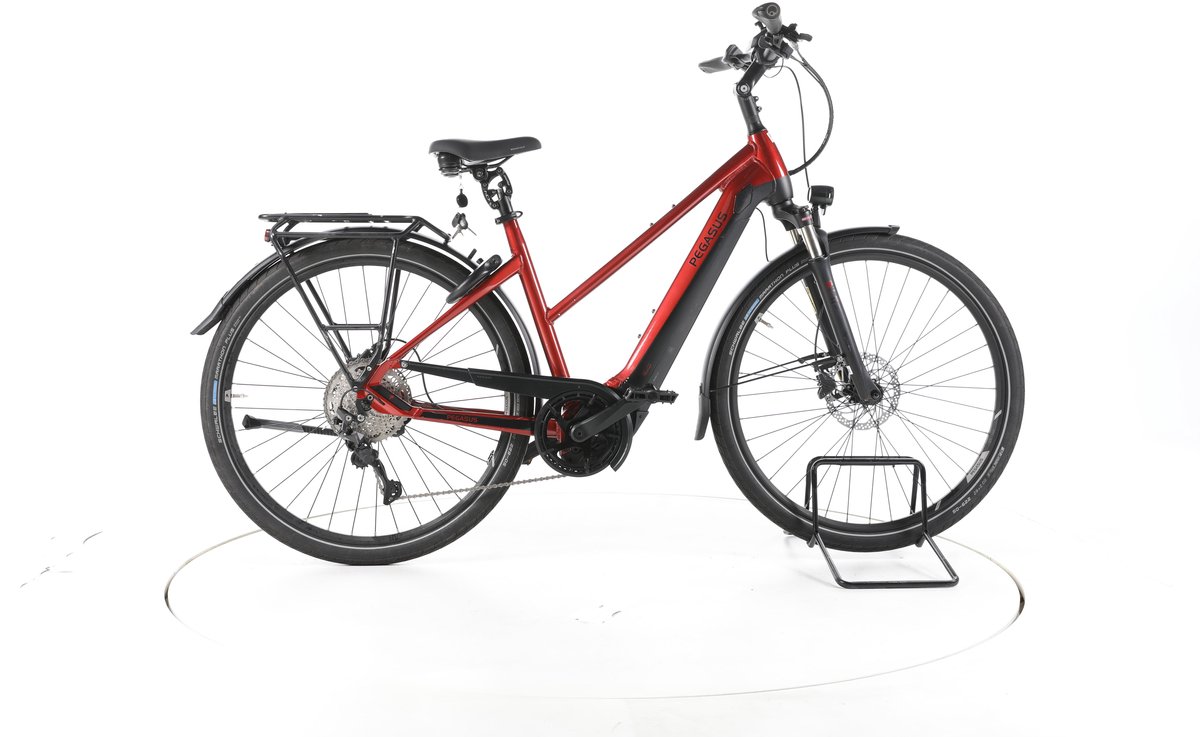 Pegasus Premio EVO 10 Lite Elektrische trekkingfiets Bosch Accu 625Wh 28 rood