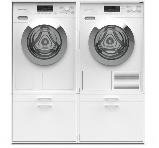 Une machine à laver blanche et un sèche-linge blanc, chacun placé sur un tiroir blanc, côte à côte.