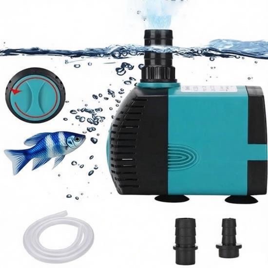 Zwarte en teal mini waterpomp EB-303 in actie in een aquarium met een vis en waterstroming. Met knop en slang.