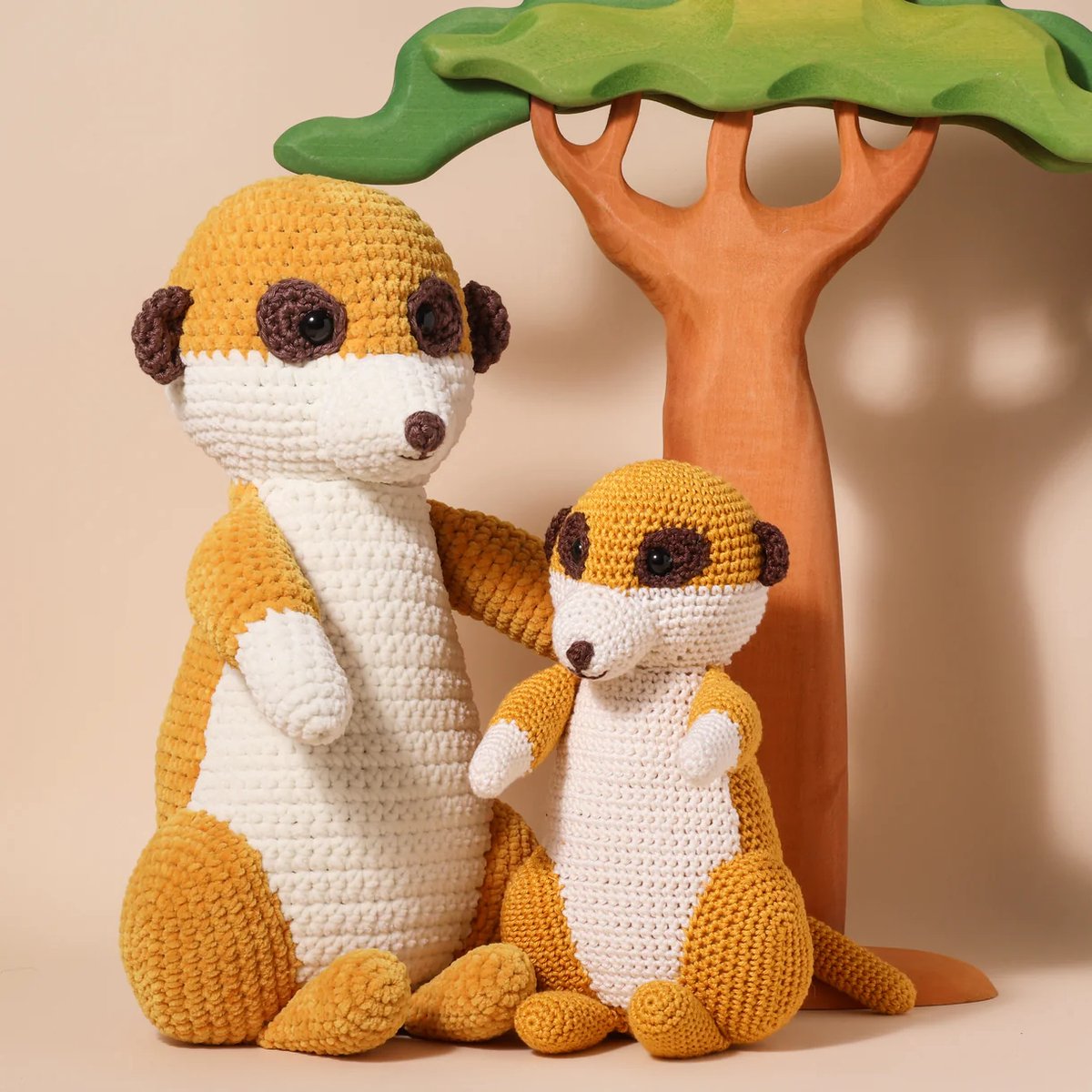 Haakpakket Stokstaart Simon – DIY Knuffel Haken – Compleet Pakket met Garen, Oogjes en Patroon