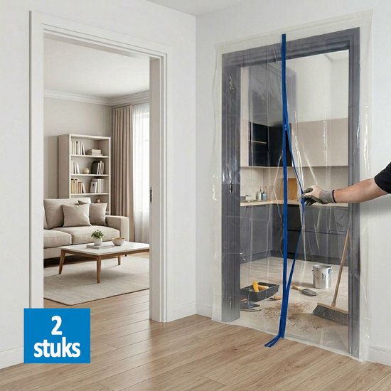 Porte anti-poussière en plastique montée avec fermeture éclair bleue dans une embrasure de porte. Une main gantée ouvre la porte.