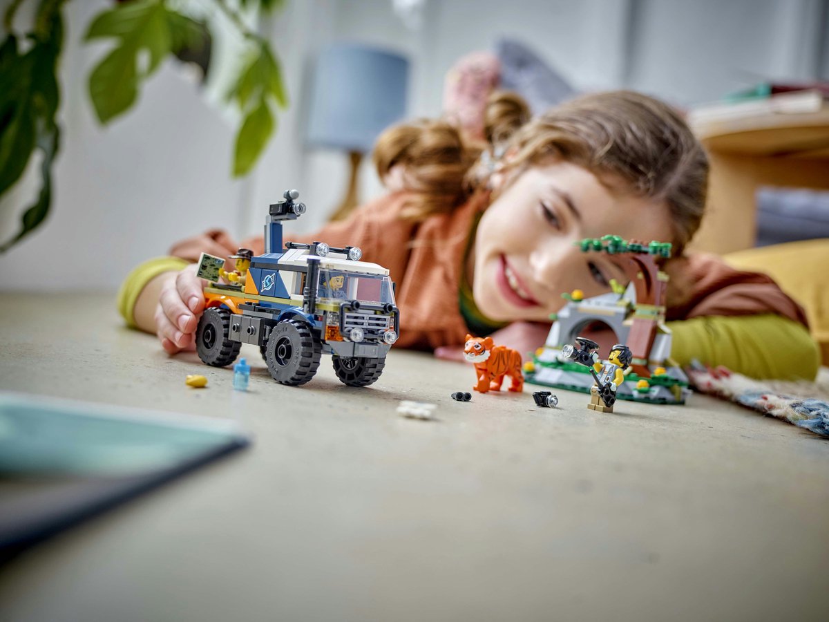 LEGO City Jungleonderzoekers: offroad truck 60426 — afbeelding 3