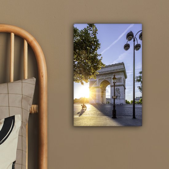L'Arc de Triomphe à Paris au lever du soleil avec un ciel bleu clair Toile 20x30 cm - petit - Tirage photo sur toile (Décoration murale salon / chambre)