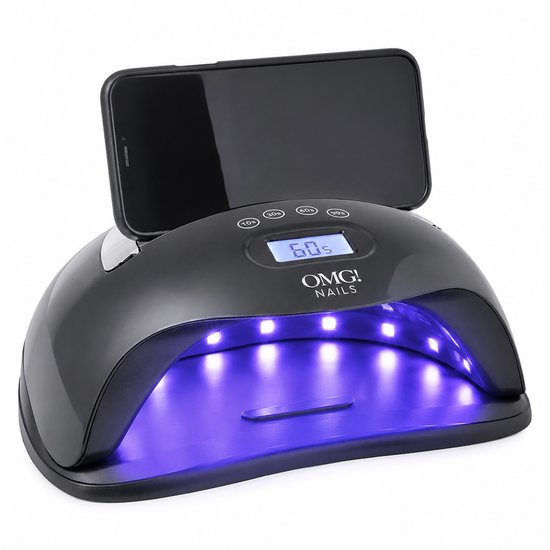 Zwarte OMG! Pro LED nagellamp met paars licht, een digitale display met "60s" en een smartphonehouder aan de achterkant.