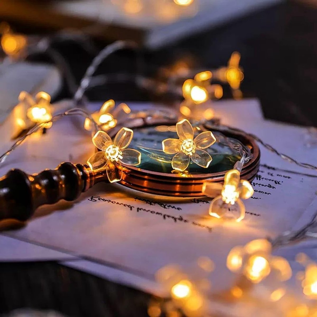 Sfeervolle 6M Cherry Blossom LED String Lights met 40 Lampjes voor Binnen, Slaapkamer en Lente Decoratie