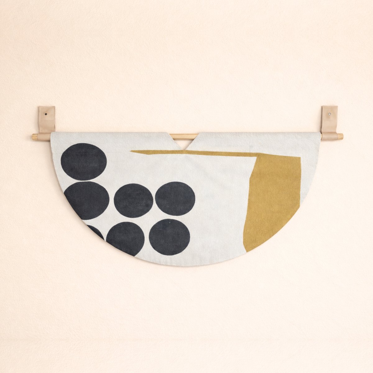Abstract Beschilderd Wandtextiel - Studio 05 - Ever Desi Studio