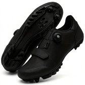 Zwarte, uniseks fietsschoenen met draaiknopsluiting, klittenband en profielzolen.
