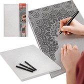 Joya Creative Dot Painting Mandala 40 x 30 cm – Stippelschilderij voor Volwassenen, Creatief Tekenen en Ontspanning – Inclusief Canvas en 3 Zwarte Dot Markers – Zwart/Wit