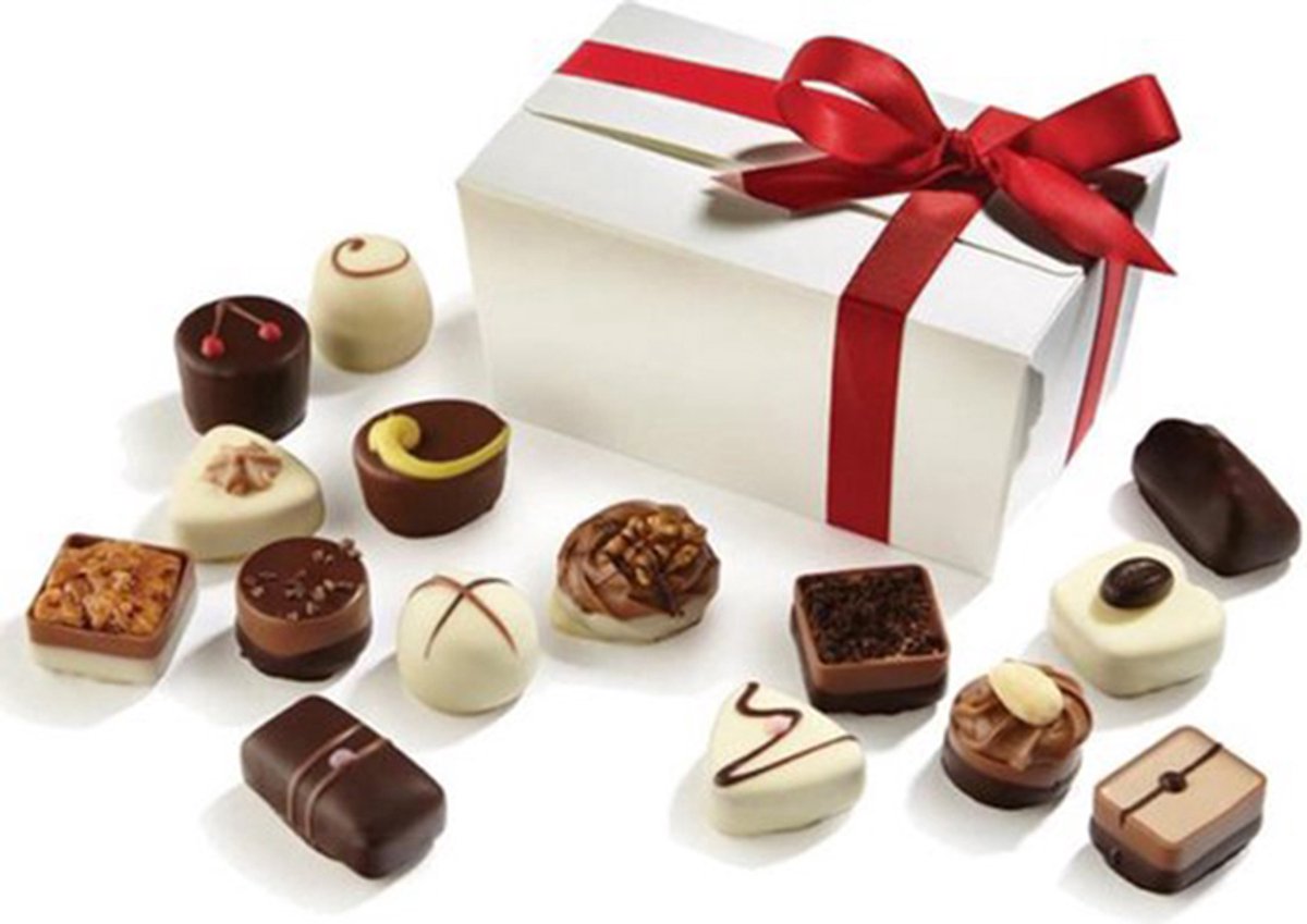 Doos gevuld met handgemaakte bonbons – 200 gram. Chocolade cadeau chocola bonbon.