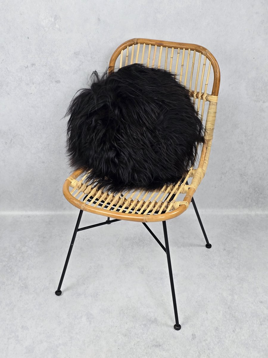 Kussen – Schapenvacht – IJslands – Exclusieve collectie – Woondecoratie – Zwart – 100% echt natuurlijke wollen vacht – Ø40 cm