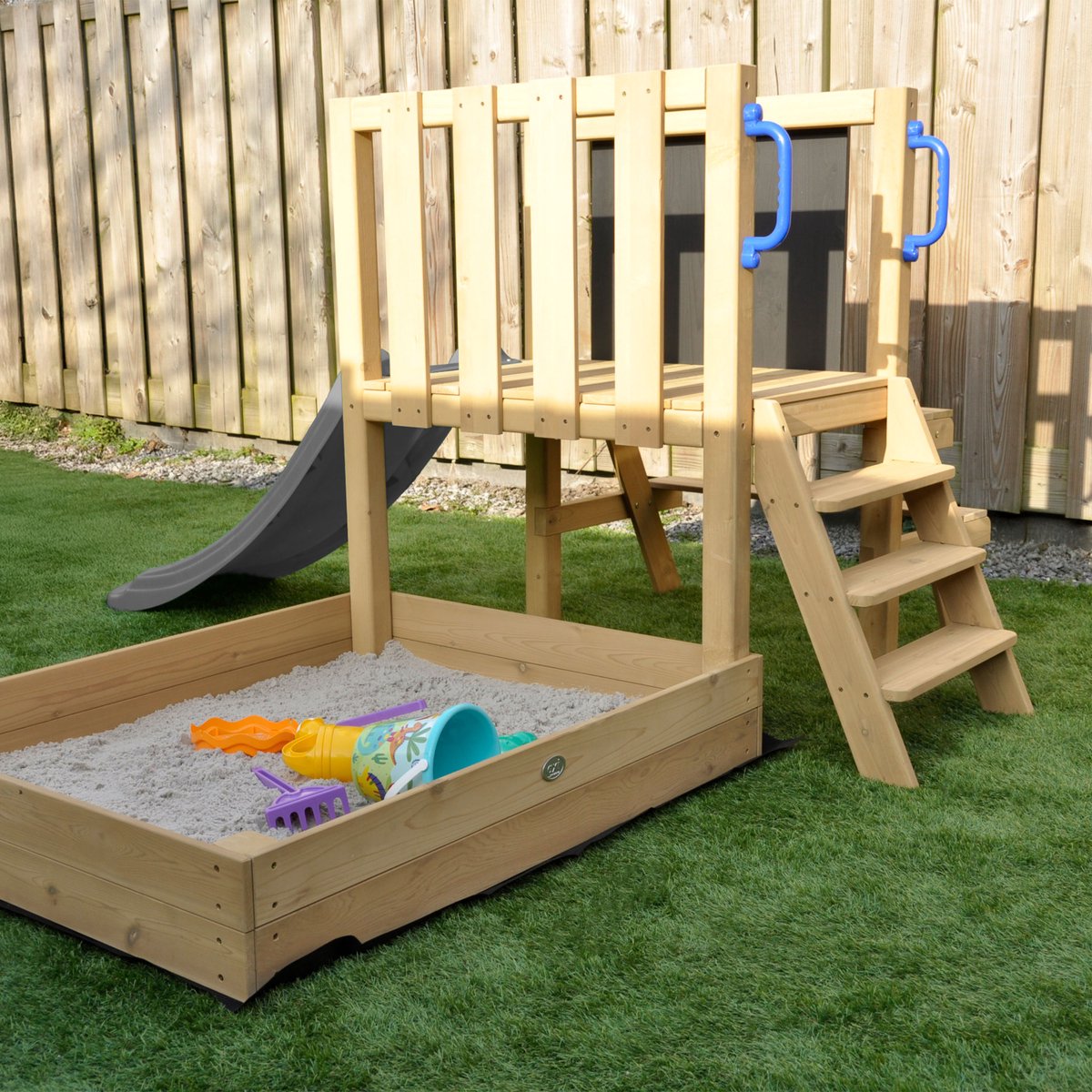 AXI Leah Mini Speeltoren met Zandbak en Picknicktafel – Grijze Glijbaan – Met Krijtbord – FSC hout – Klein speeltoestel voor de tuin / buiten — afbeelding 10