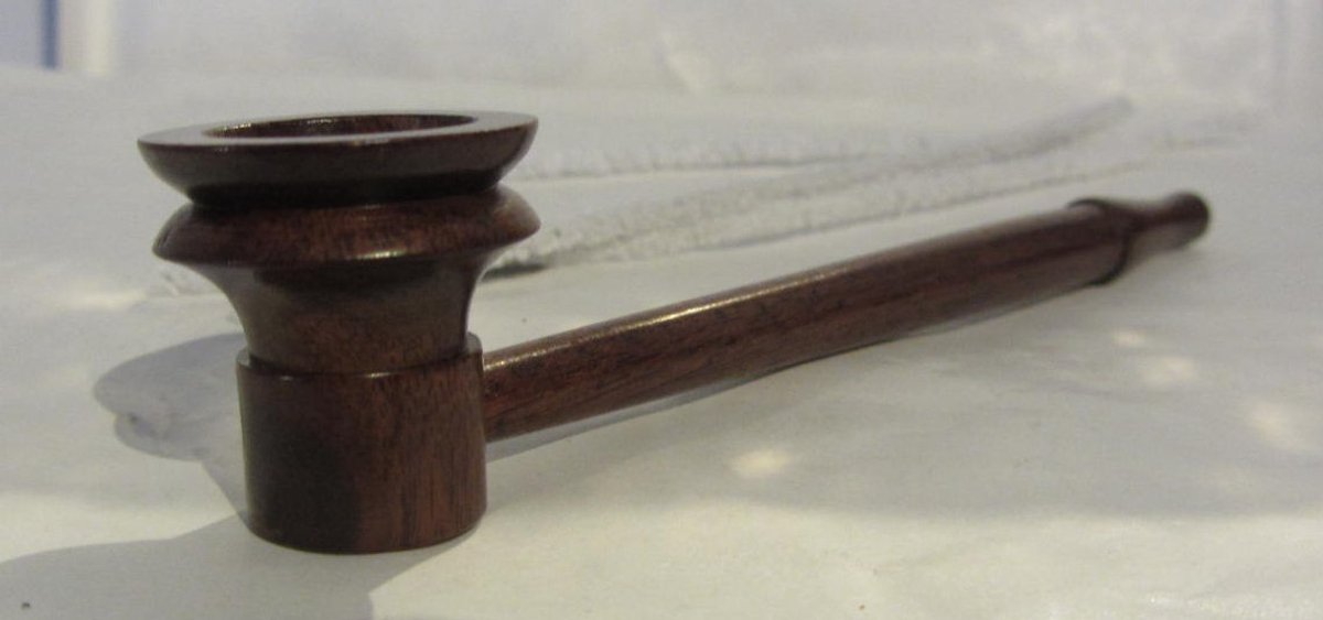 Sadhu Split Carved Medium long Wooden Pipe 14 cm