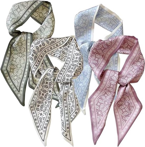 Drie bandanasjaals met paisley-print in groen, blauw en roze.